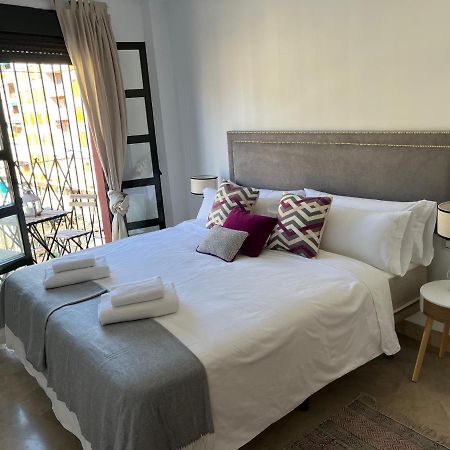 Amador Apartamento Familiar Centro Parking Amador De Los Rios Sevilla Kültér fotó